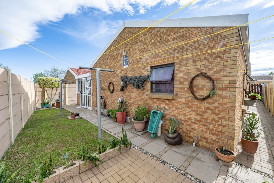 3 Bedroom Property for Sale in De Oude Spruit Western Cape